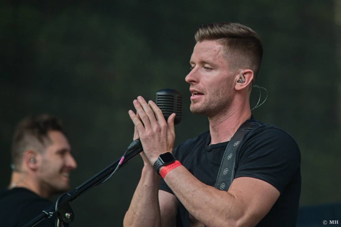 Rockové léto na Mži slavilo deset let. Festivalu blahopřáli Cocotte Minute, Komunál, De Bill Heads i Septic People