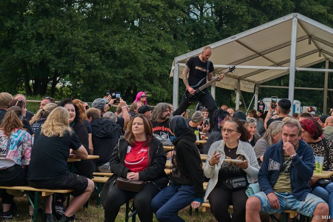 Rockové léto na Mži slavilo deset let. Festivalu blahopřáli Cocotte Minute, Komunál, De Bill Heads i Septic People