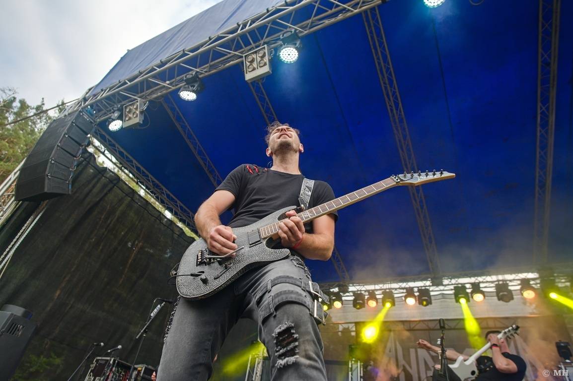 Rockové léto na Mži slavilo deset let. Festivalu blahopřáli Cocotte Minute, Komunál, De Bill Heads i Septic People