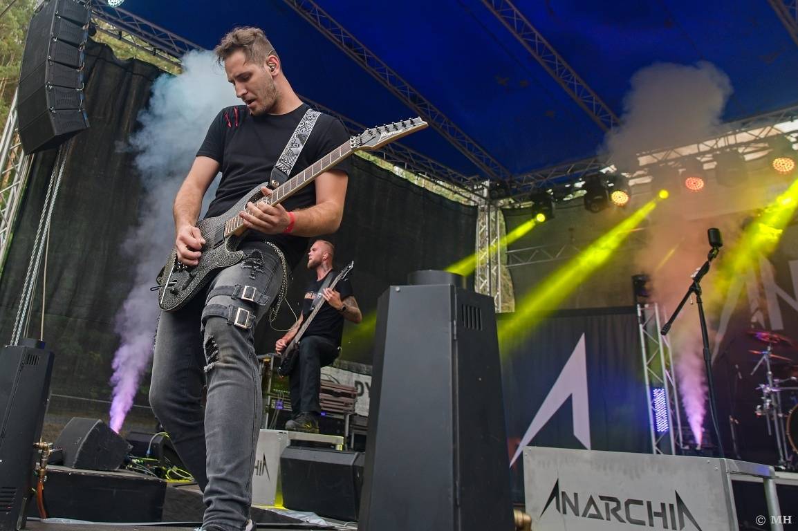 Rockové léto na Mži slavilo deset let. Festivalu blahopřáli Cocotte Minute, Komunál, De Bill Heads i Septic People