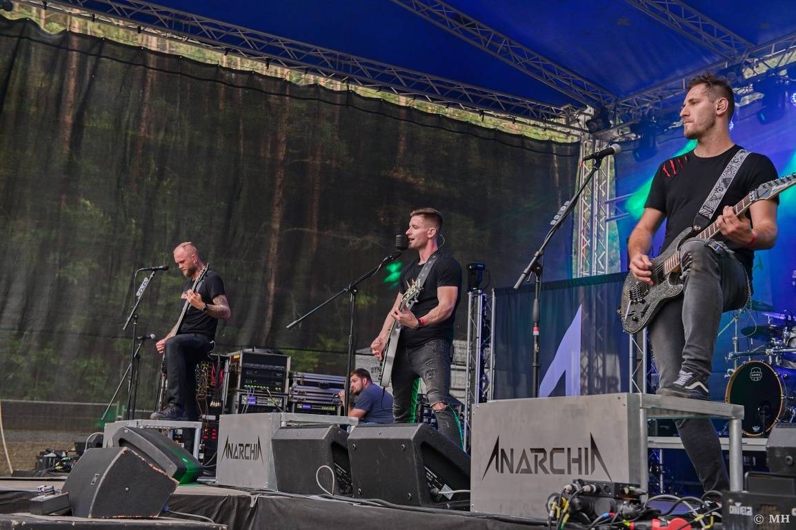 Rockové léto na Mži slavilo deset let. Festivalu blahopřáli Cocotte Minute, Komunál, De Bill Heads i Septic People