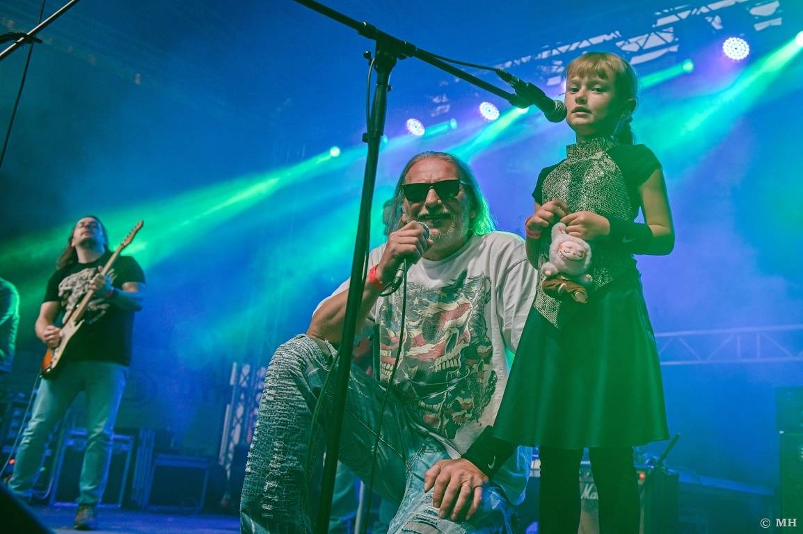 Rockové léto na Mži slavilo deset let. Festivalu blahopřáli Cocotte Minute, Komunál, De Bill Heads i Septic People