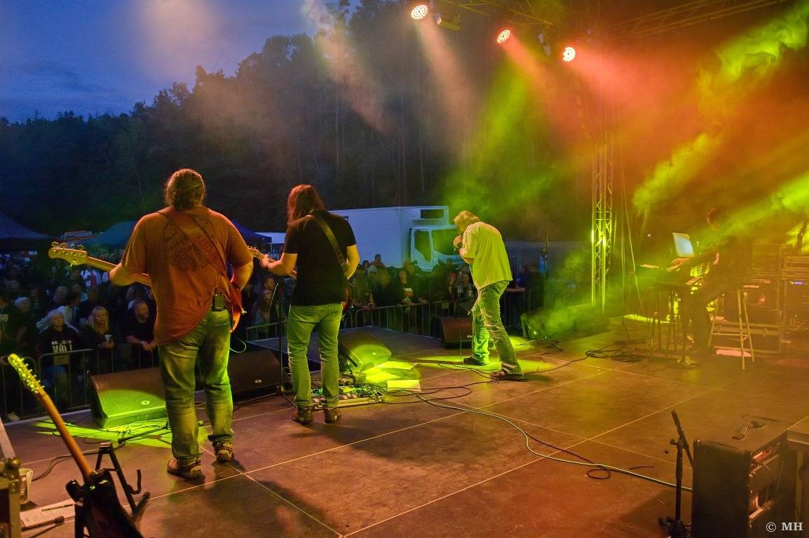 Rockové léto na Mži slavilo deset let. Festivalu blahopřáli Cocotte Minute, Komunál, De Bill Heads i Septic People