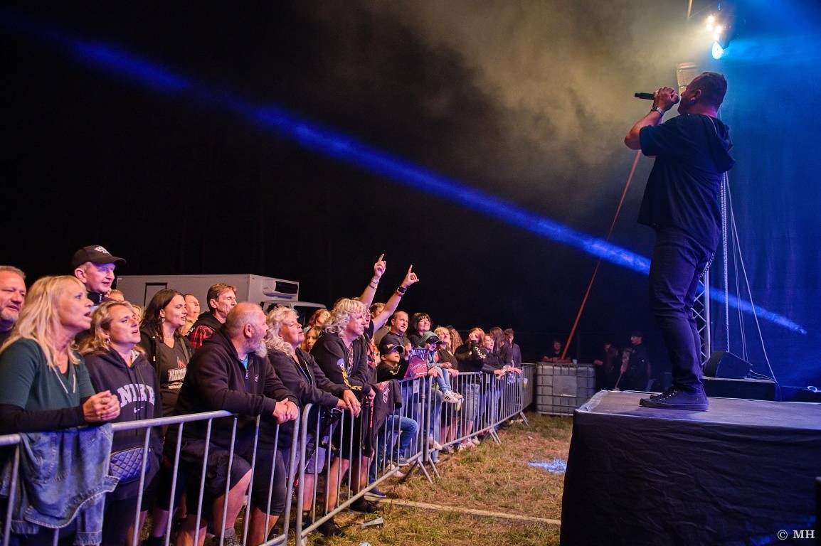 Rockové léto na Mži slavilo deset let. Festivalu blahopřáli Cocotte Minute, Komunál, De Bill Heads i Septic People