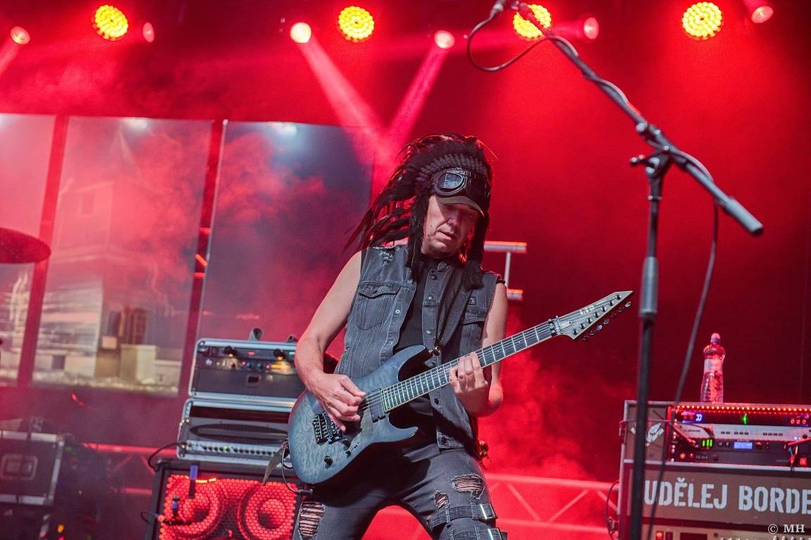 Rockové léto na Mži slavilo deset let. Festivalu blahopřáli Cocotte Minute, Komunál, De Bill Heads i Septic People