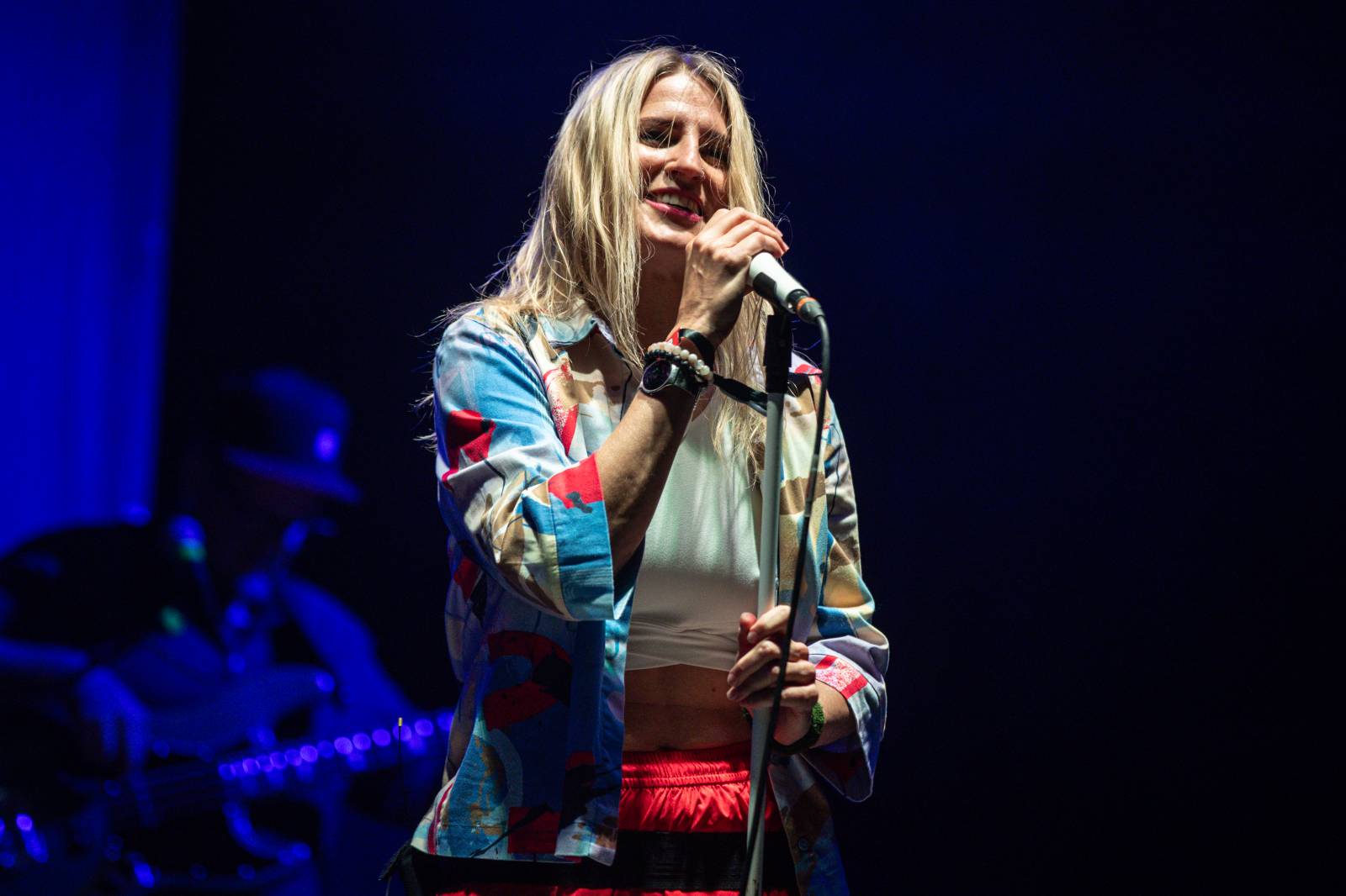 Druhý den na Hradech CZ na Bezdězu: Henych 666 strhli (ne)metalisty, Robert Kodym házel kytaru mezi fanoušky