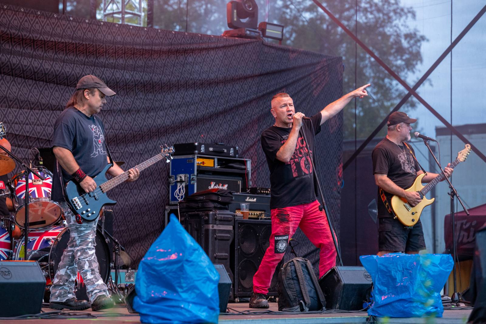 Tři sestry nezastavil ani déšť. V Hořicích pozvali fanoušky na oslavu narozenin do O2 areny