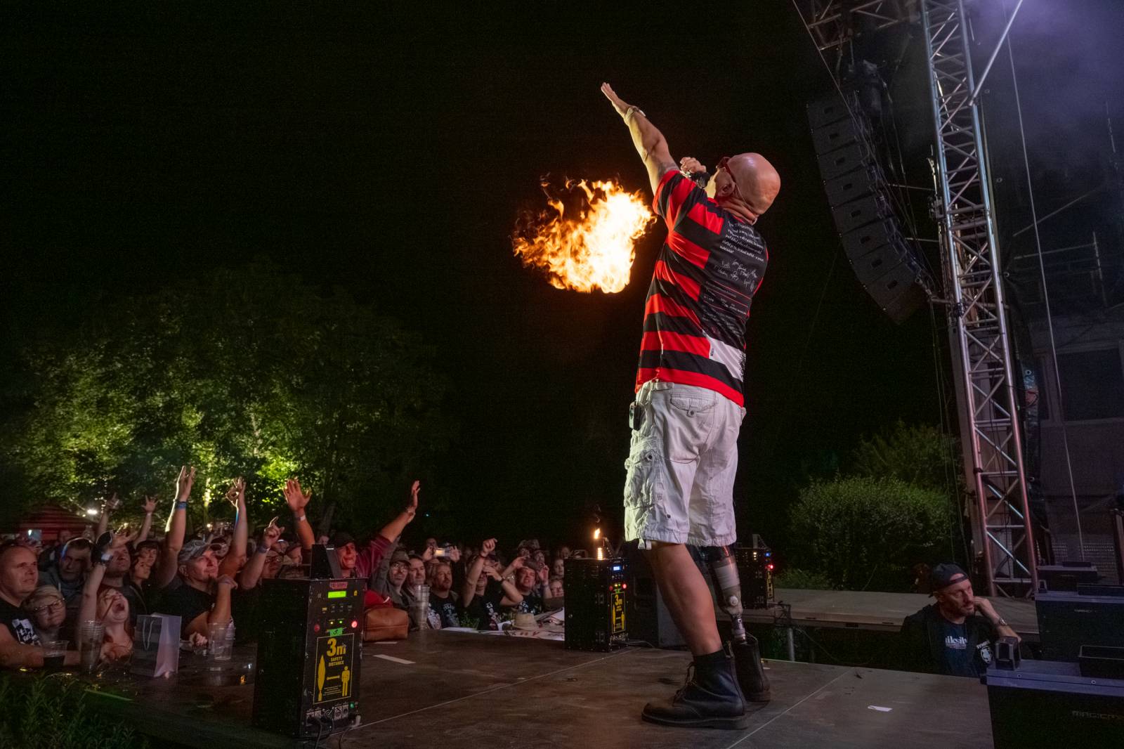 Tři sestry nezastavil ani déšť. V Hořicích pozvali fanoušky na oslavu narozenin do O2 areny