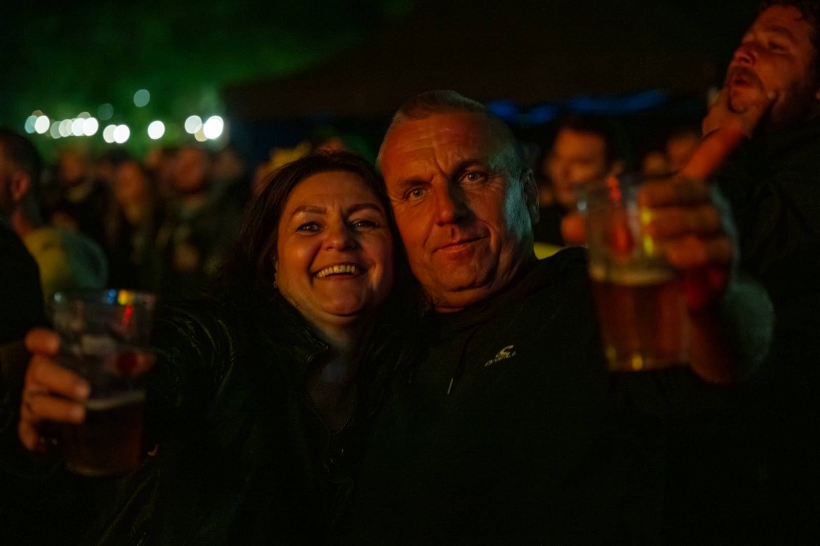 Tři sestry nezastavil ani déšť. V Hořicích pozvali fanoušky na oslavu narozenin do O2 areny