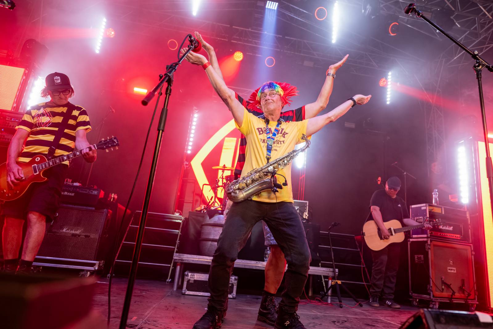 Tři sestry nezastavil ani déšť. V Hořicích pozvali fanoušky na oslavu narozenin do O2 areny