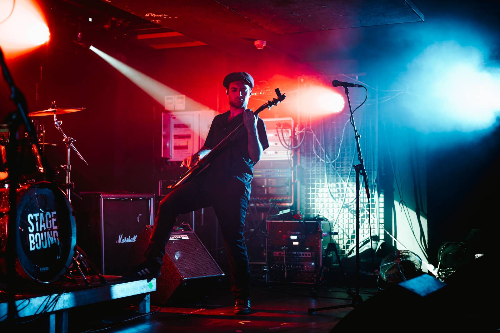 Rock Café hostilo první ročník festivalu StageBound. Zahráli The Agony i The.Swith, kteří se loučili s fanoušky