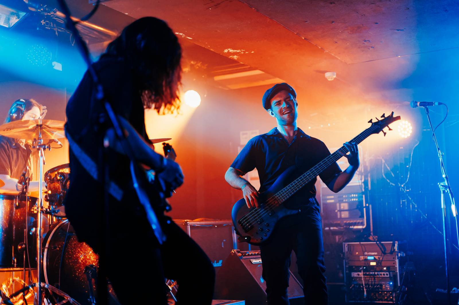 Rock Café hostilo první ročník festivalu StageBound. Zahráli The Agony i The.Swith, kteří se loučili s fanoušky