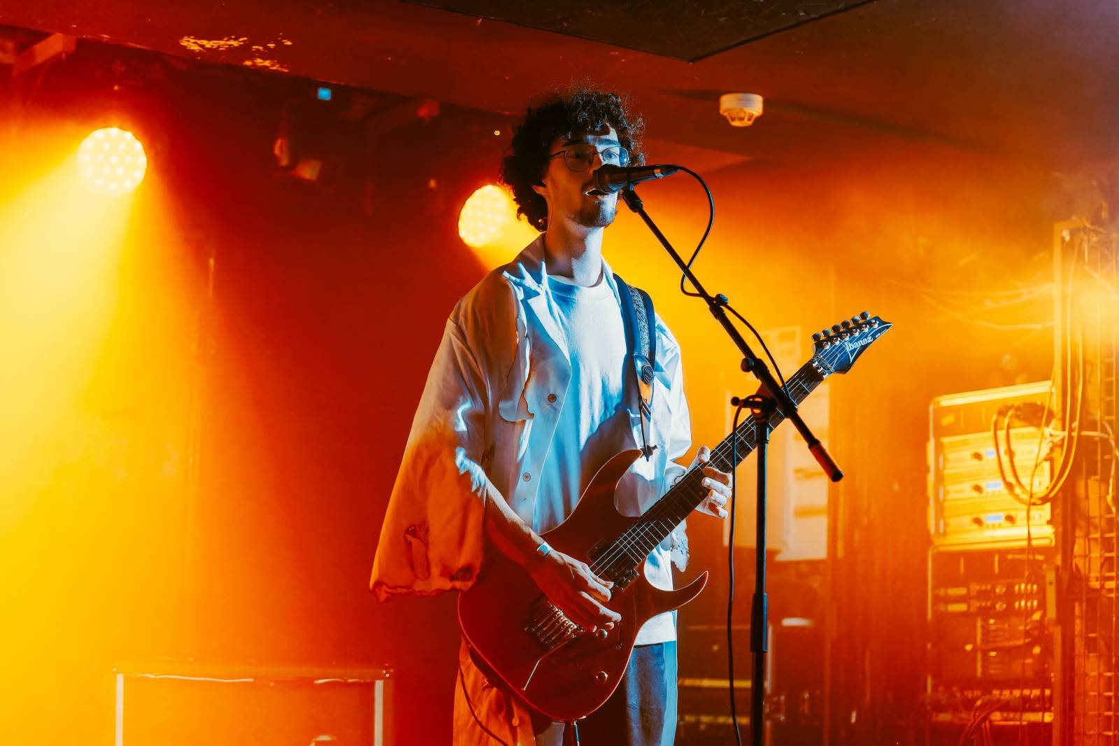 Rock Café hostilo první ročník festivalu StageBound. Zahráli The Agony i The.Swith, kteří se loučili s fanoušky