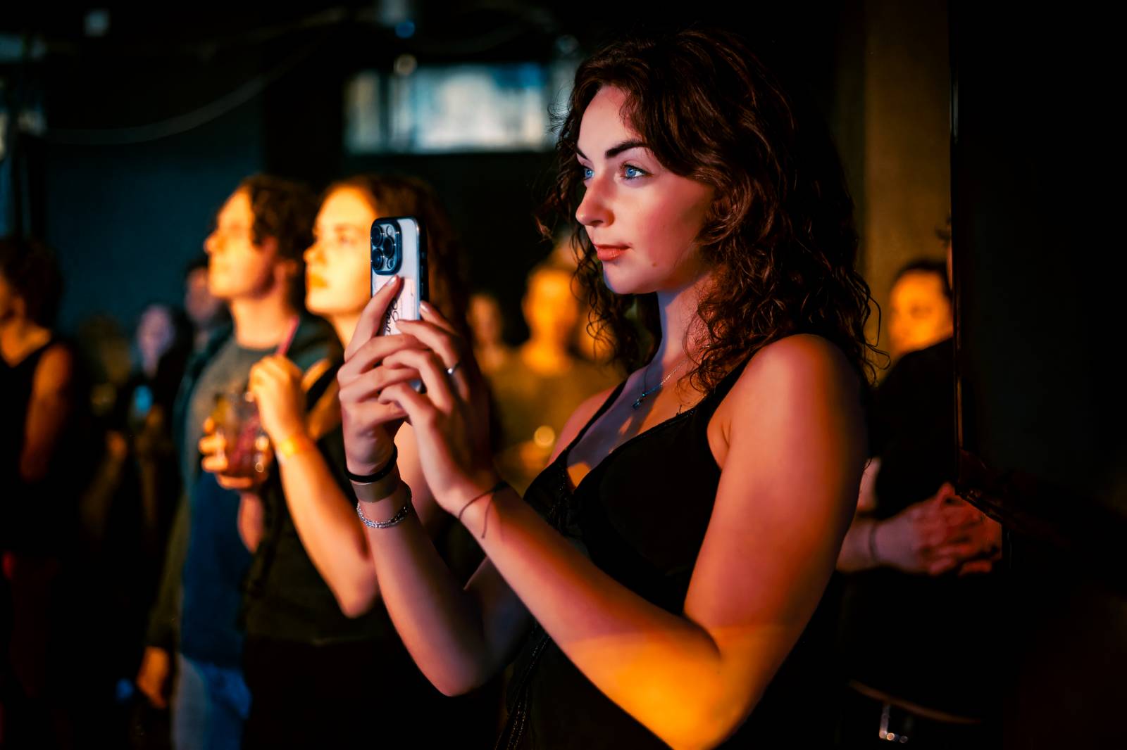 Rock Café hostilo první ročník festivalu StageBound. Zahráli The Agony i The.Swith, kteří se loučili s fanoušky