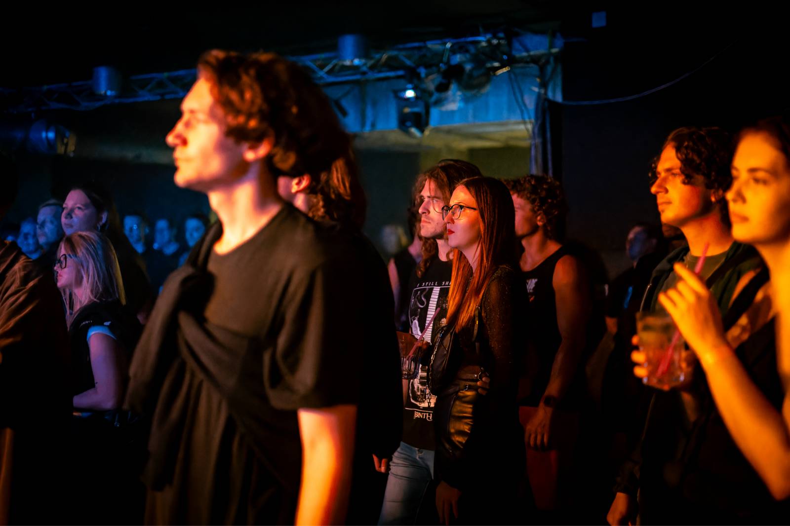 Rock Café hostilo první ročník festivalu StageBound. Zahráli The Agony i The.Swith, kteří se loučili s fanoušky