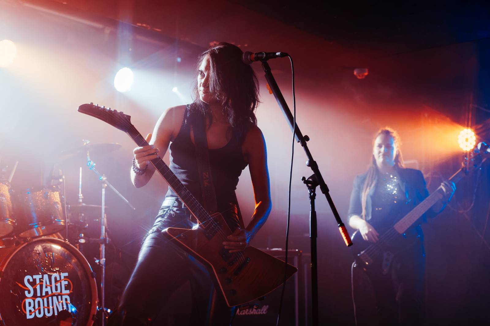 Rock Café hostilo první ročník festivalu StageBound. Zahráli The Agony i The.Swith, kteří se loučili s fanoušky