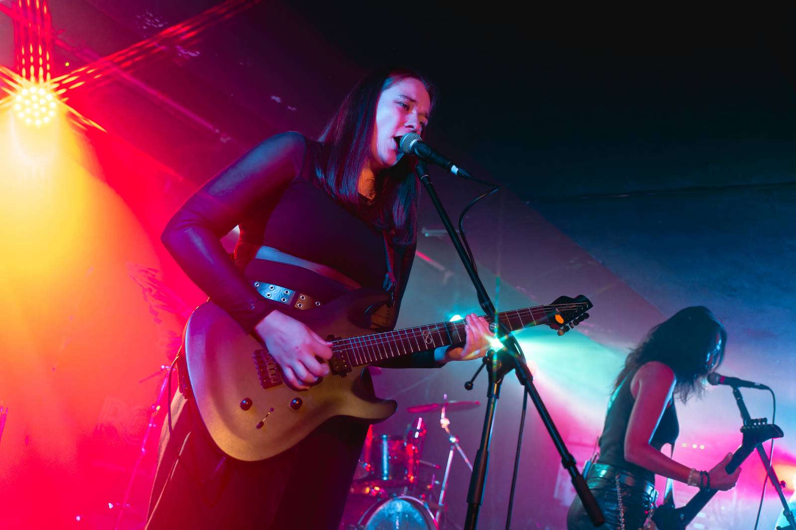 Rock Café hostilo první ročník festivalu StageBound. Zahráli The Agony i The.Swith, kteří se loučili s fanoušky