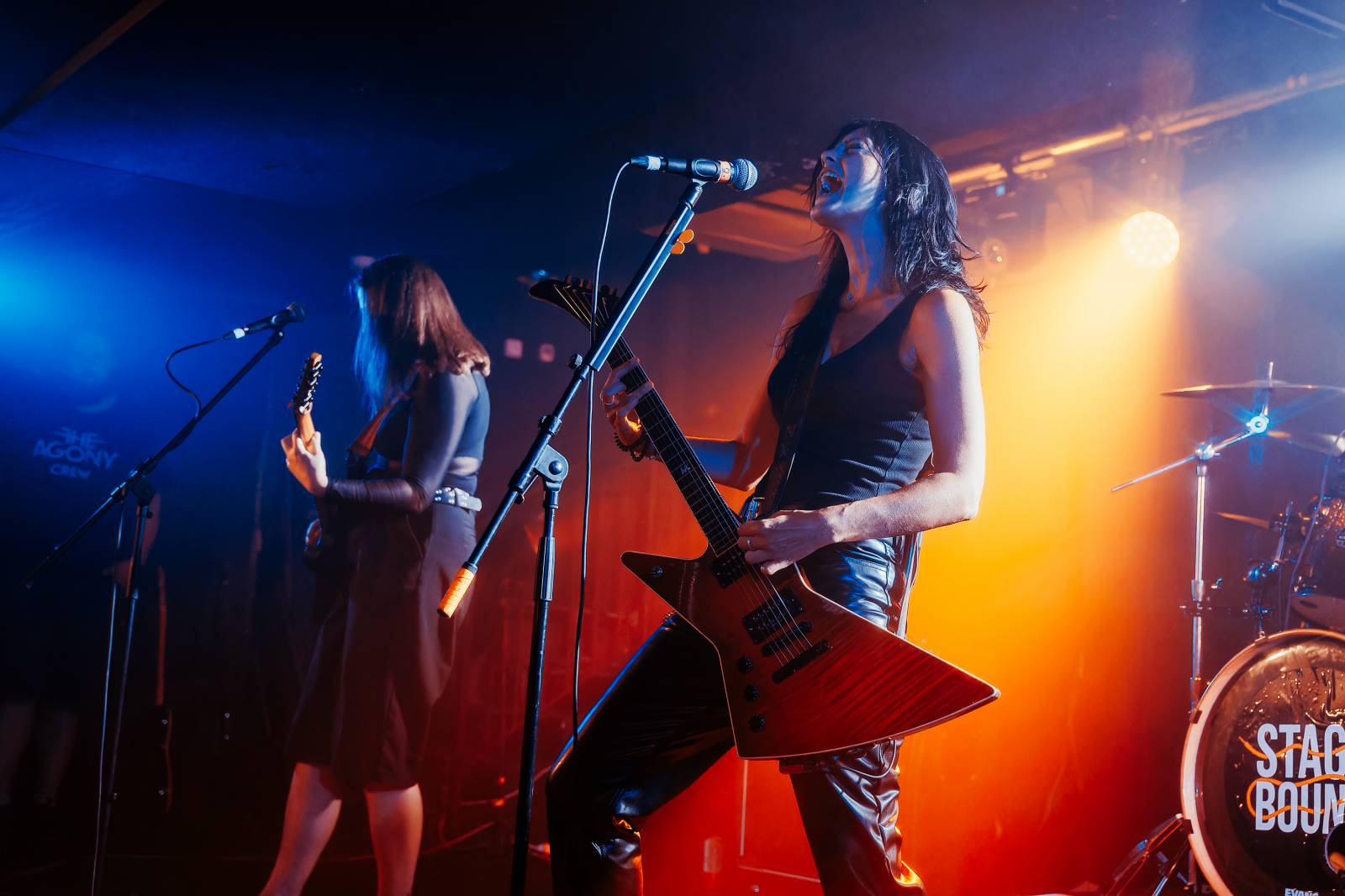 Rock Café hostilo první ročník festivalu StageBound. Zahráli The Agony i The.Swith, kteří se loučili s fanoušky