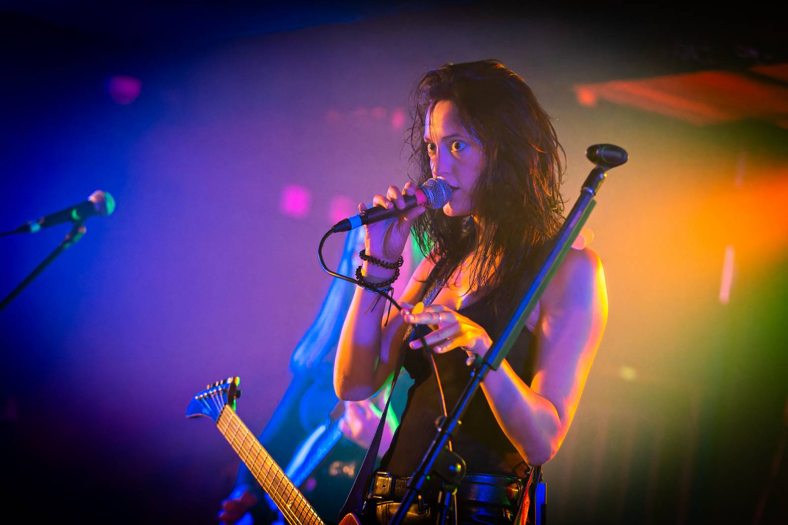 Rock Café hostilo první ročník festivalu StageBound. Zahráli The Agony i The.Swith, kteří se loučili s fanoušky