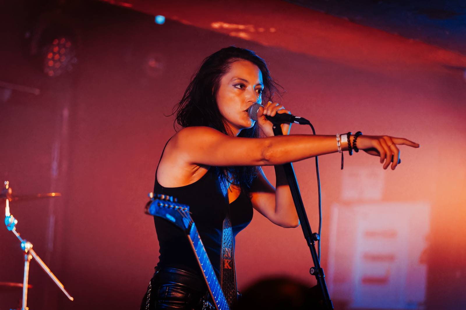 Rock Café hostilo první ročník festivalu StageBound. Zahráli The Agony i The.Swith, kteří se loučili s fanoušky