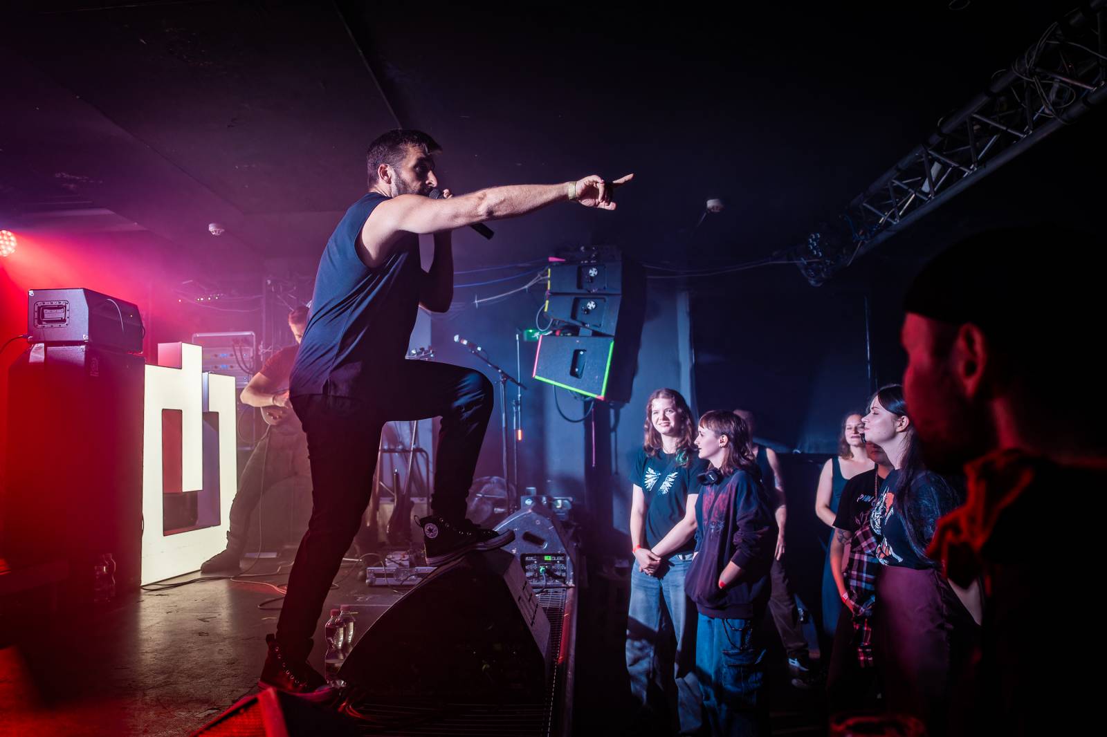 Rock Café hostilo první ročník festivalu StageBound. Zahráli The Agony i The.Swith, kteří se loučili s fanoušky