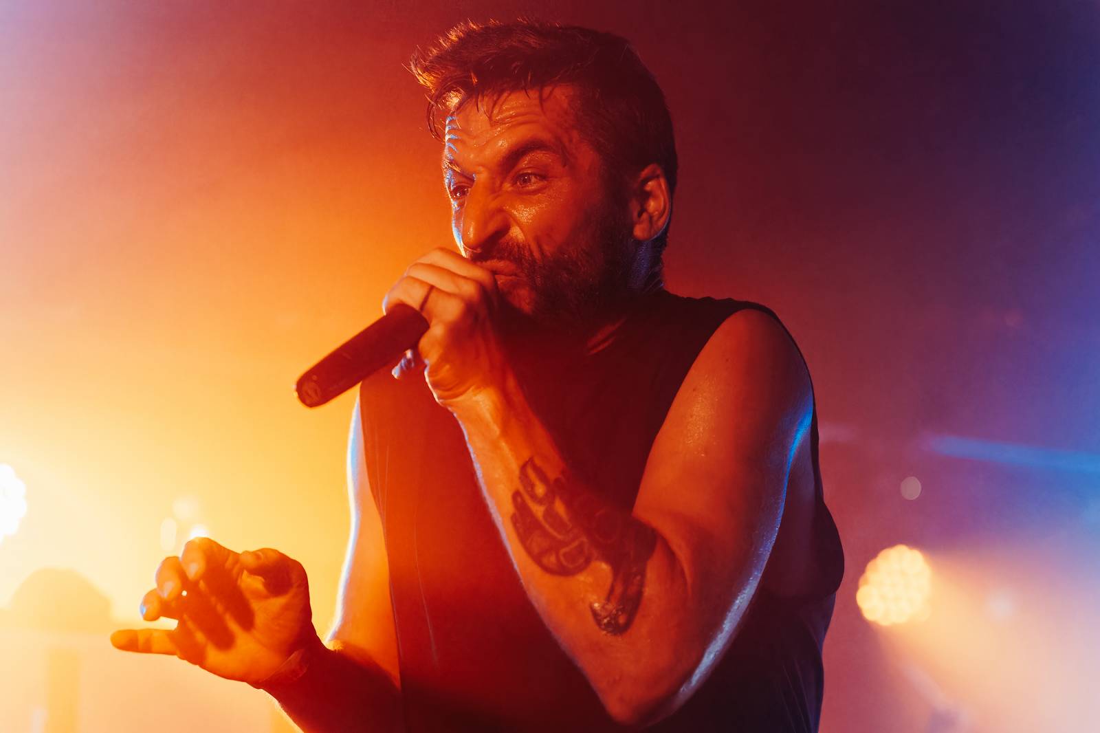 Rock Café hostilo první ročník festivalu StageBound. Zahráli The Agony i The.Swith, kteří se loučili s fanoušky