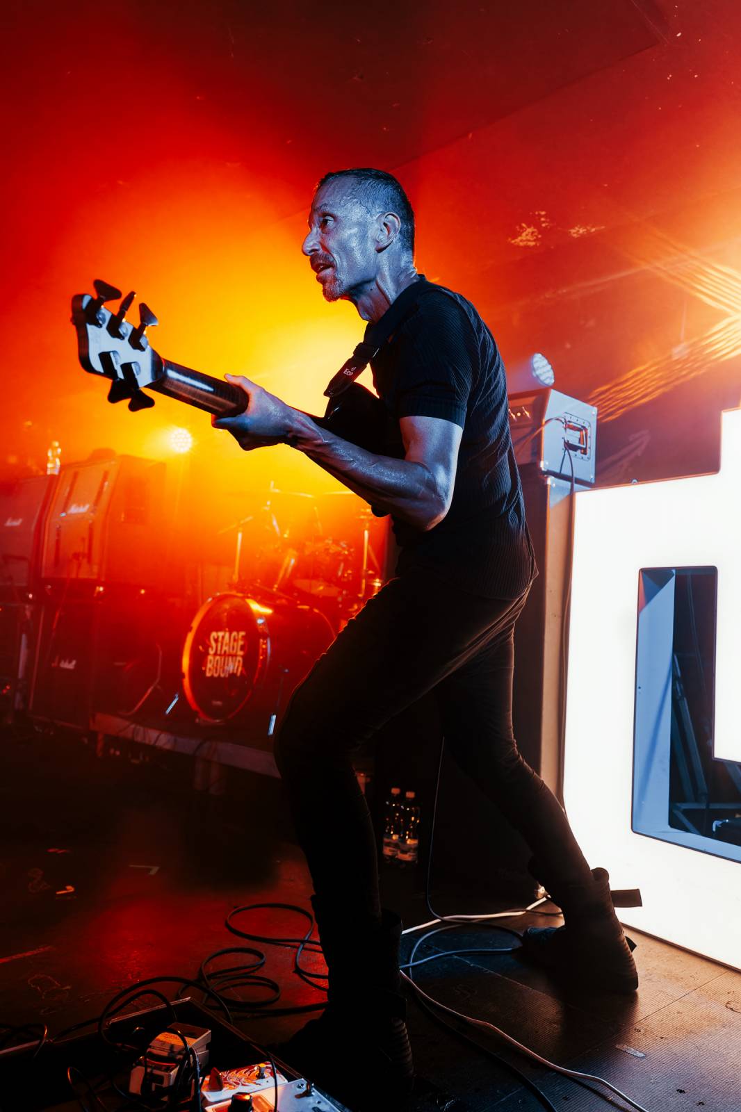 Rock Café hostilo první ročník festivalu StageBound. Zahráli The Agony i The.Swith, kteří se loučili s fanoušky