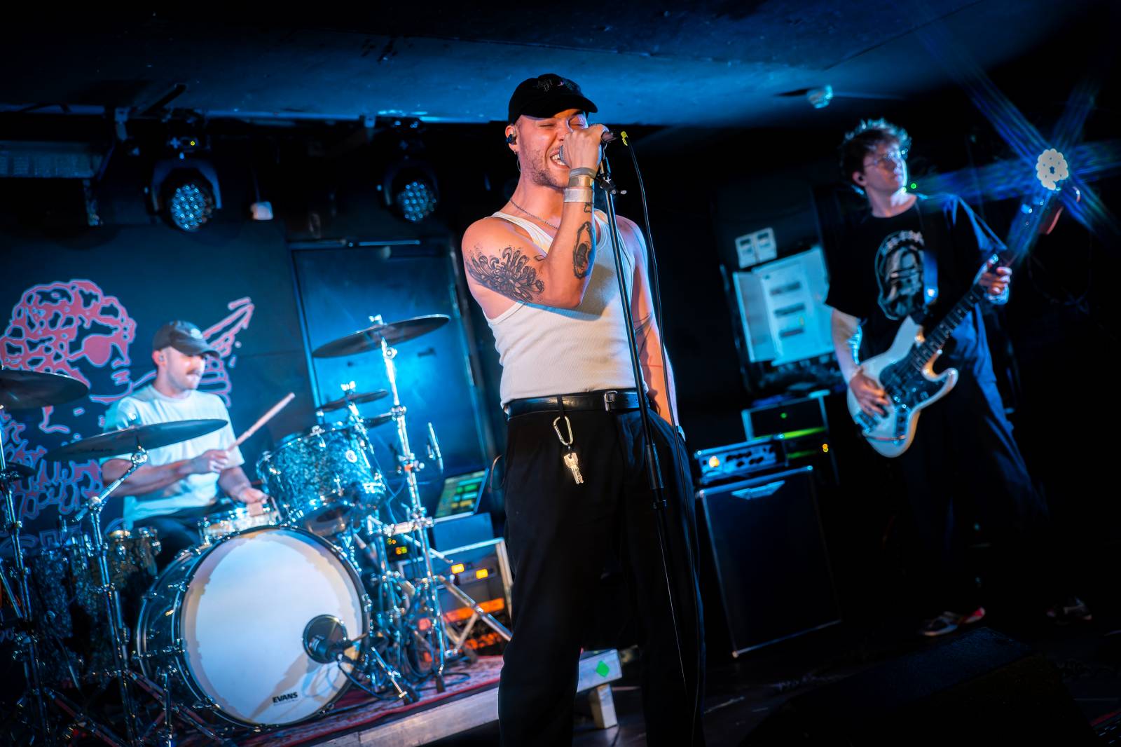 Rock Café hostilo první ročník festivalu StageBound. Zahráli The Agony i The.Swith, kteří se loučili s fanoušky