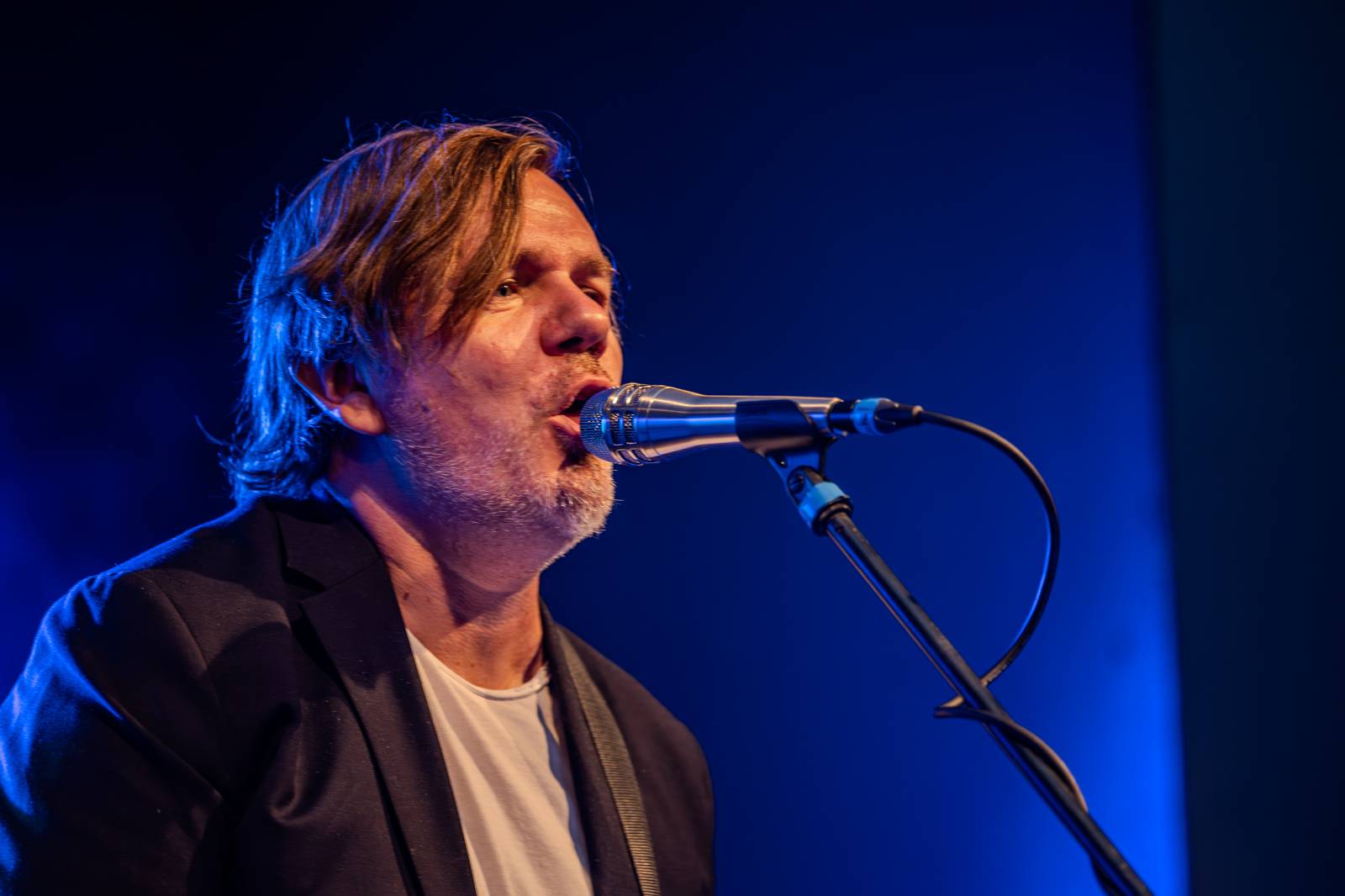 Michal Hrůza pozval fanoušky do Riegrových sadů, dorazila i Klára Vytisková