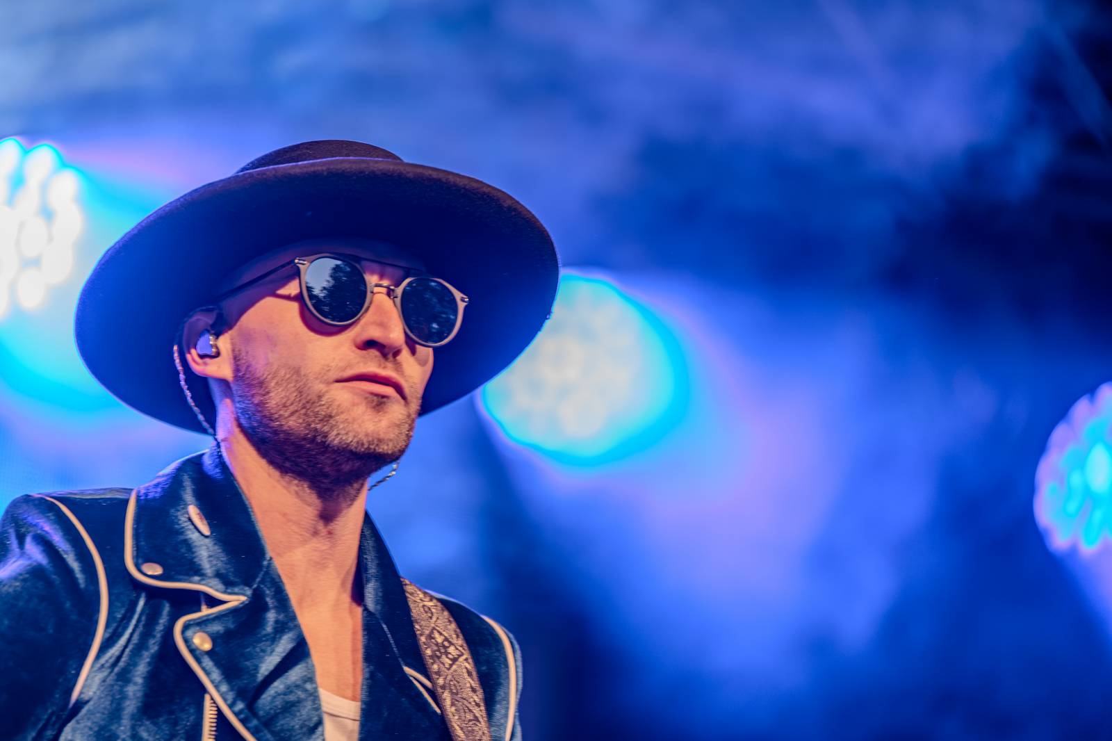 Michal Hrůza pozval fanoušky do Riegrových sadů, dorazila i Klára Vytisková