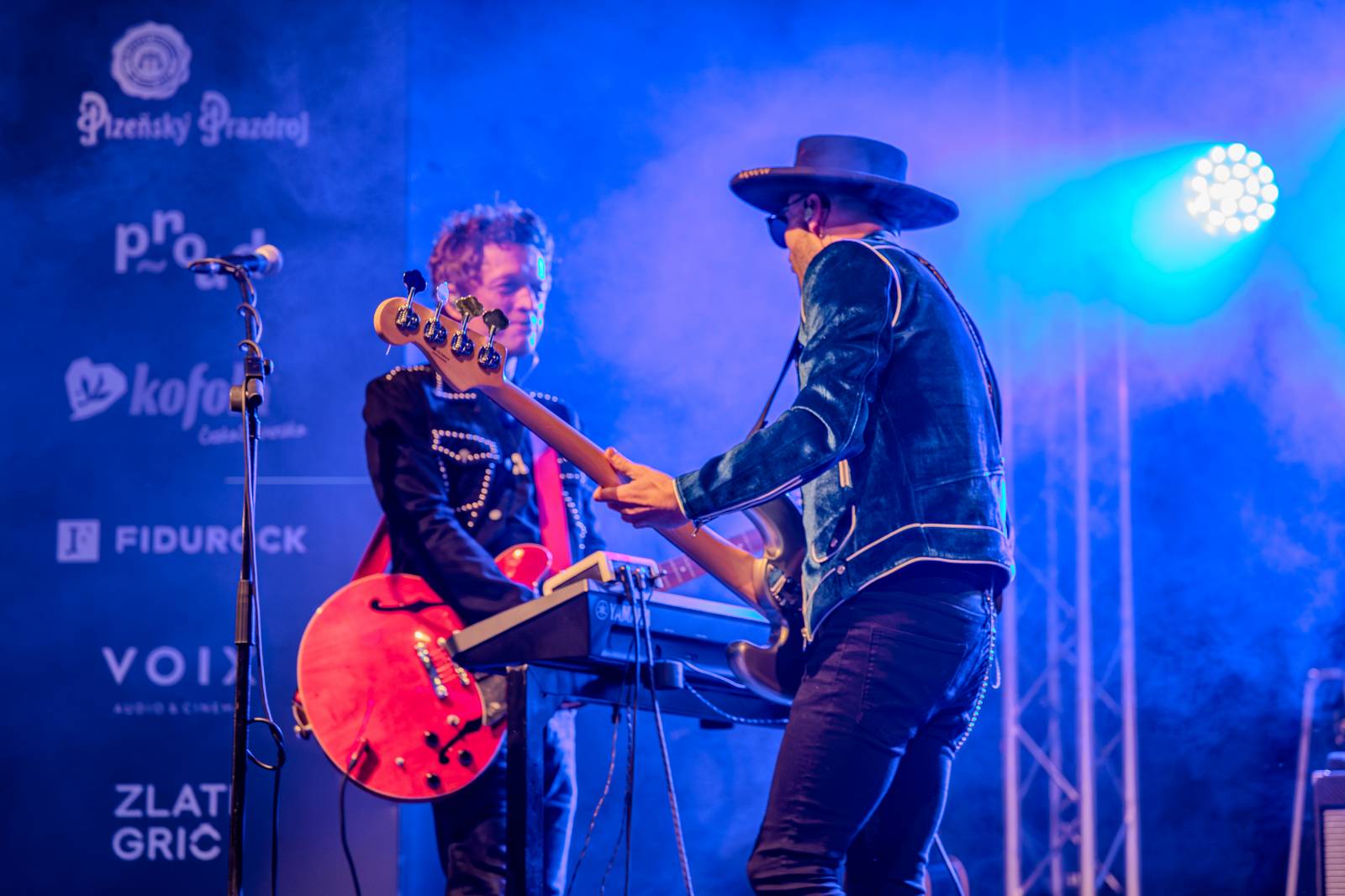 Michal Hrůza pozval fanoušky do Riegrových sadů, dorazila i Klára Vytisková