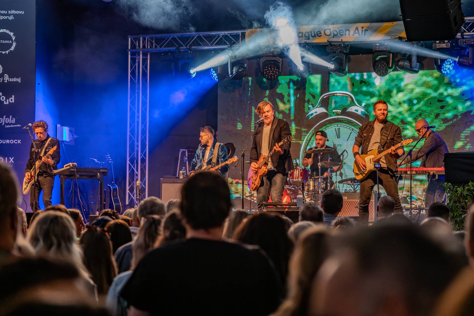 Michal Hrůza pozval fanoušky do Riegrových sadů, dorazila i Klára Vytisková