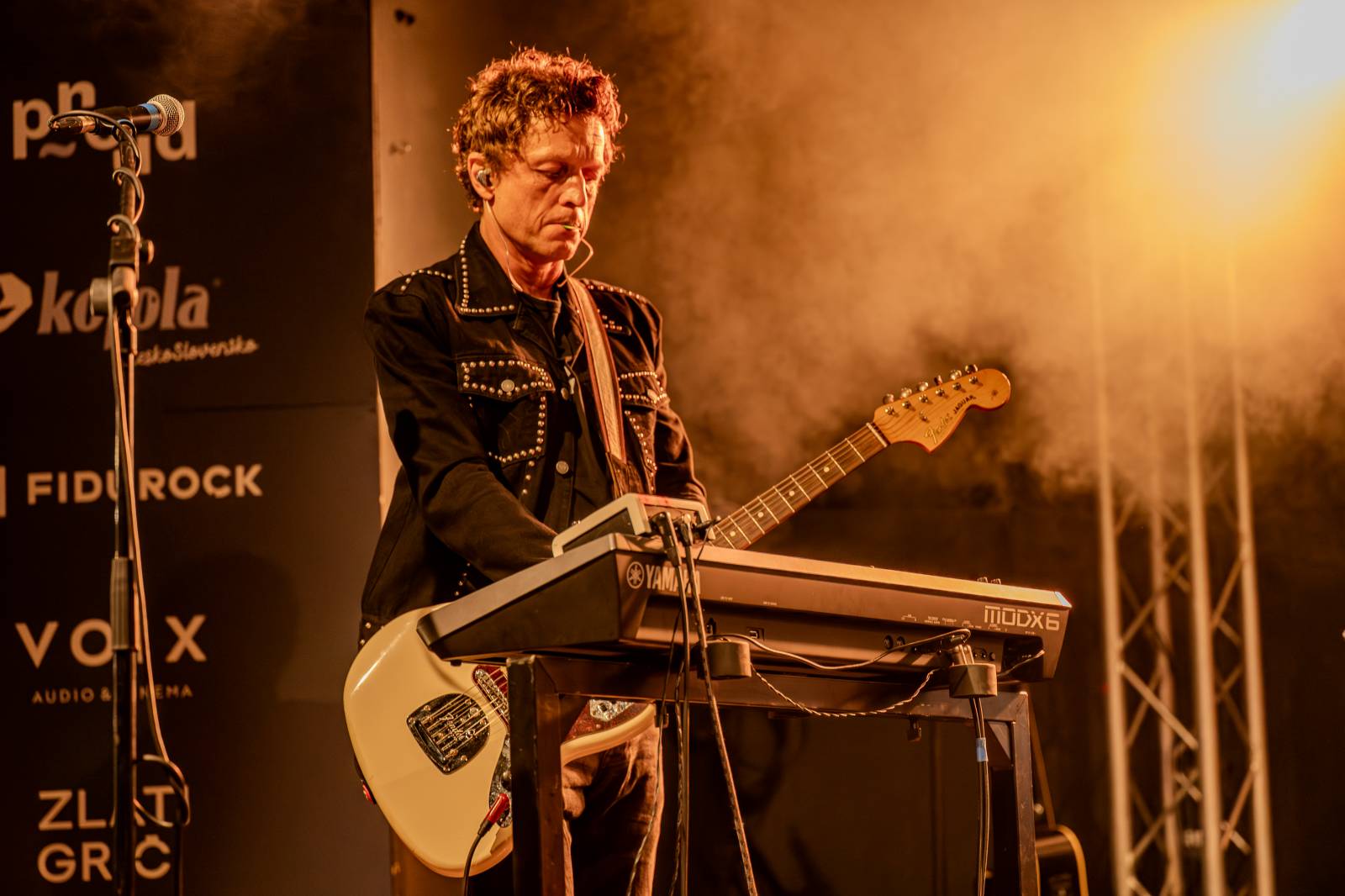 Michal Hrůza pozval fanoušky do Riegrových sadů, dorazila i Klára Vytisková