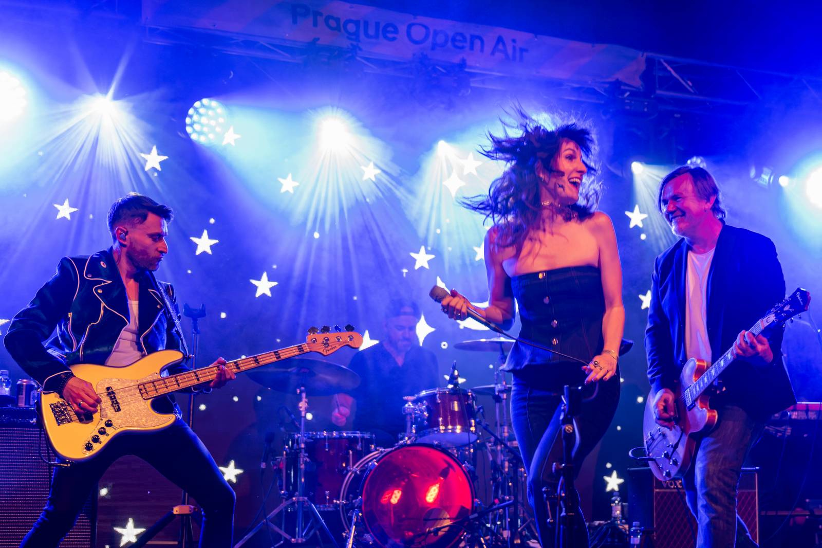 Michal Hrůza pozval fanoušky do Riegrových sadů, dorazila i Klára Vytisková