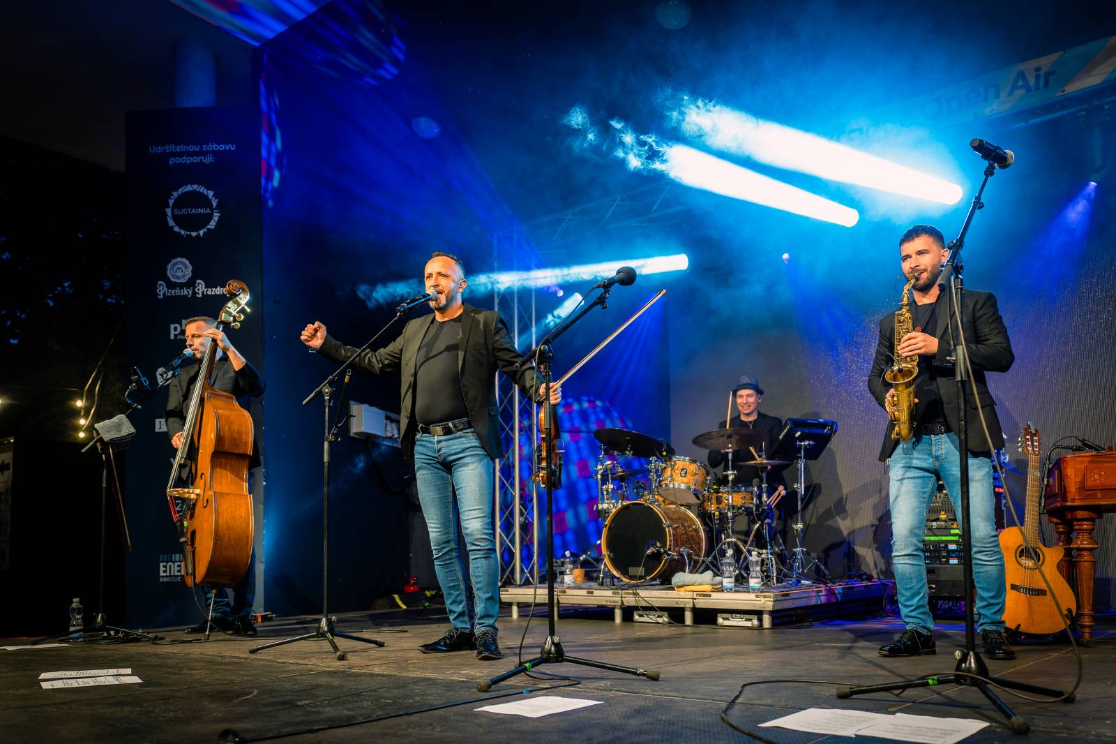 Kandráčovci přivezli do Prahy slovenský folklor, doprovodila je Marianna Železná