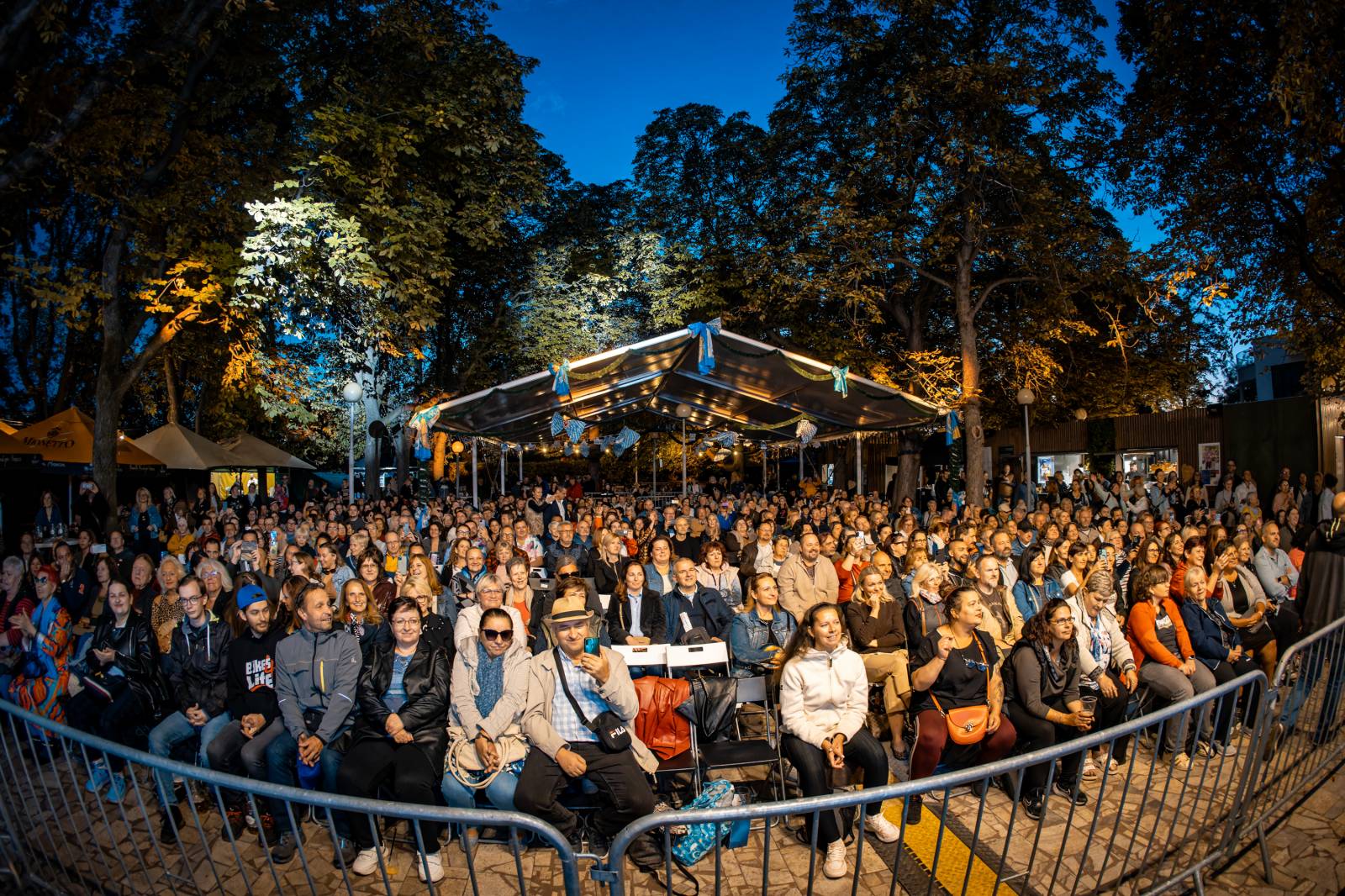 Kandráčovci přivezli do Prahy slovenský folklor, doprovodila je Marianna Železná