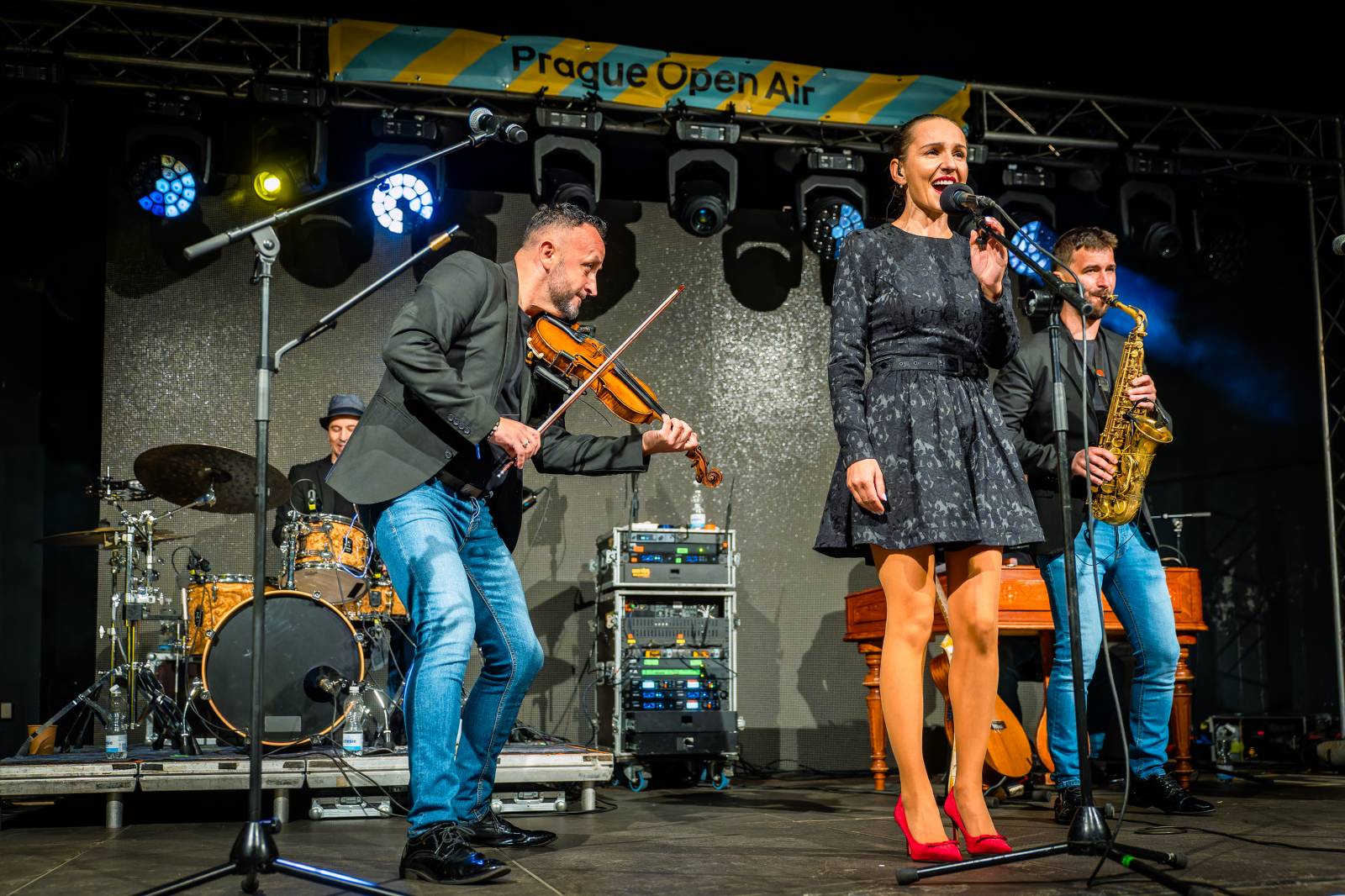 Kandráčovci přivezli do Prahy slovenský folklor, doprovodila je Marianna Železná