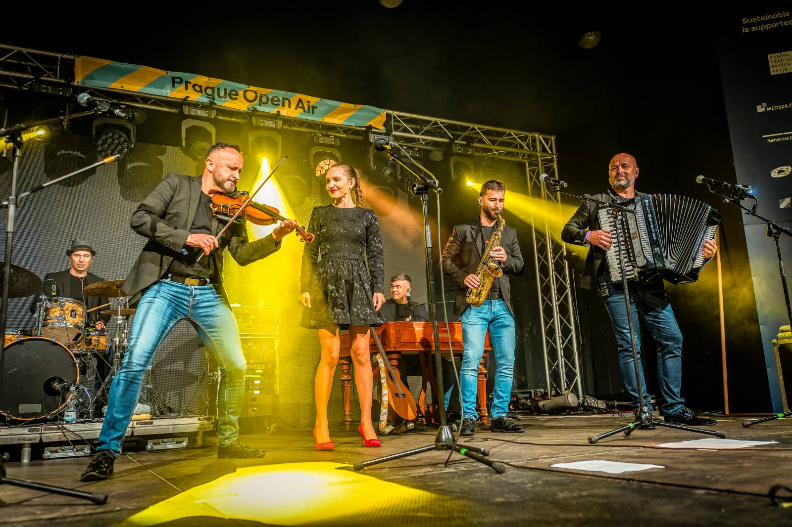Kandráčovci přivezli do Prahy slovenský folklor, doprovodila je Marianna Železná