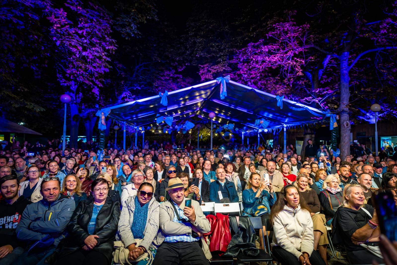 Kandráčovci přivezli do Prahy slovenský folklor, doprovodila je Marianna Železná