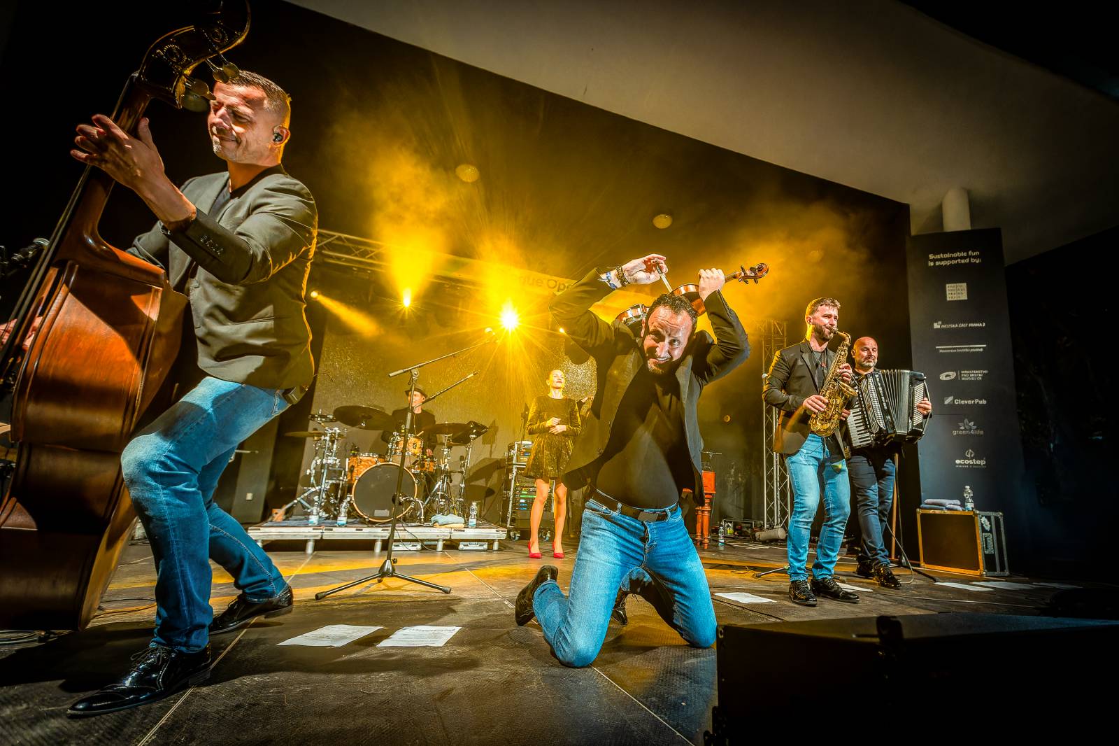 Kandráčovci přivezli do Prahy slovenský folklor, doprovodila je Marianna Železná