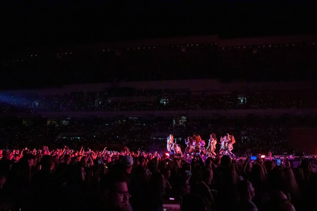 Sima předvedla v Trnavě show světového formátu, dorazili i Ben Cristovao a Ego