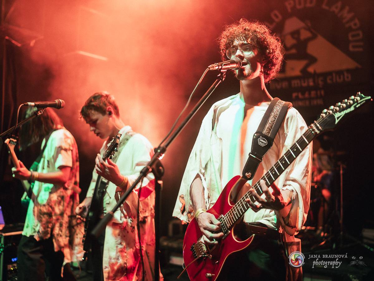 StageBound festival se přesunul do Plzně, v Divadle pod lampou vystoupil Pan Lynx a další