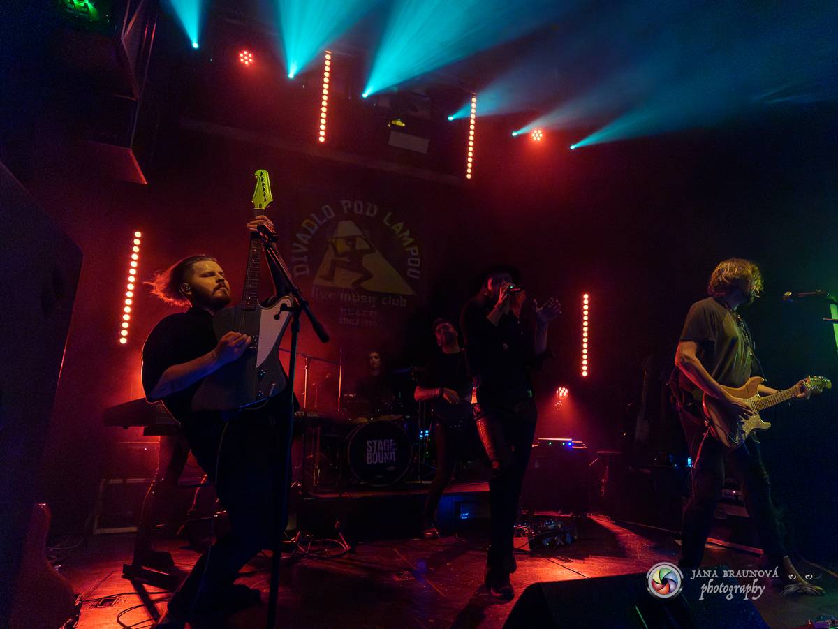 StageBound festival se přesunul do Plzně, v Divadle pod lampou vystoupil Pan Lynx a další