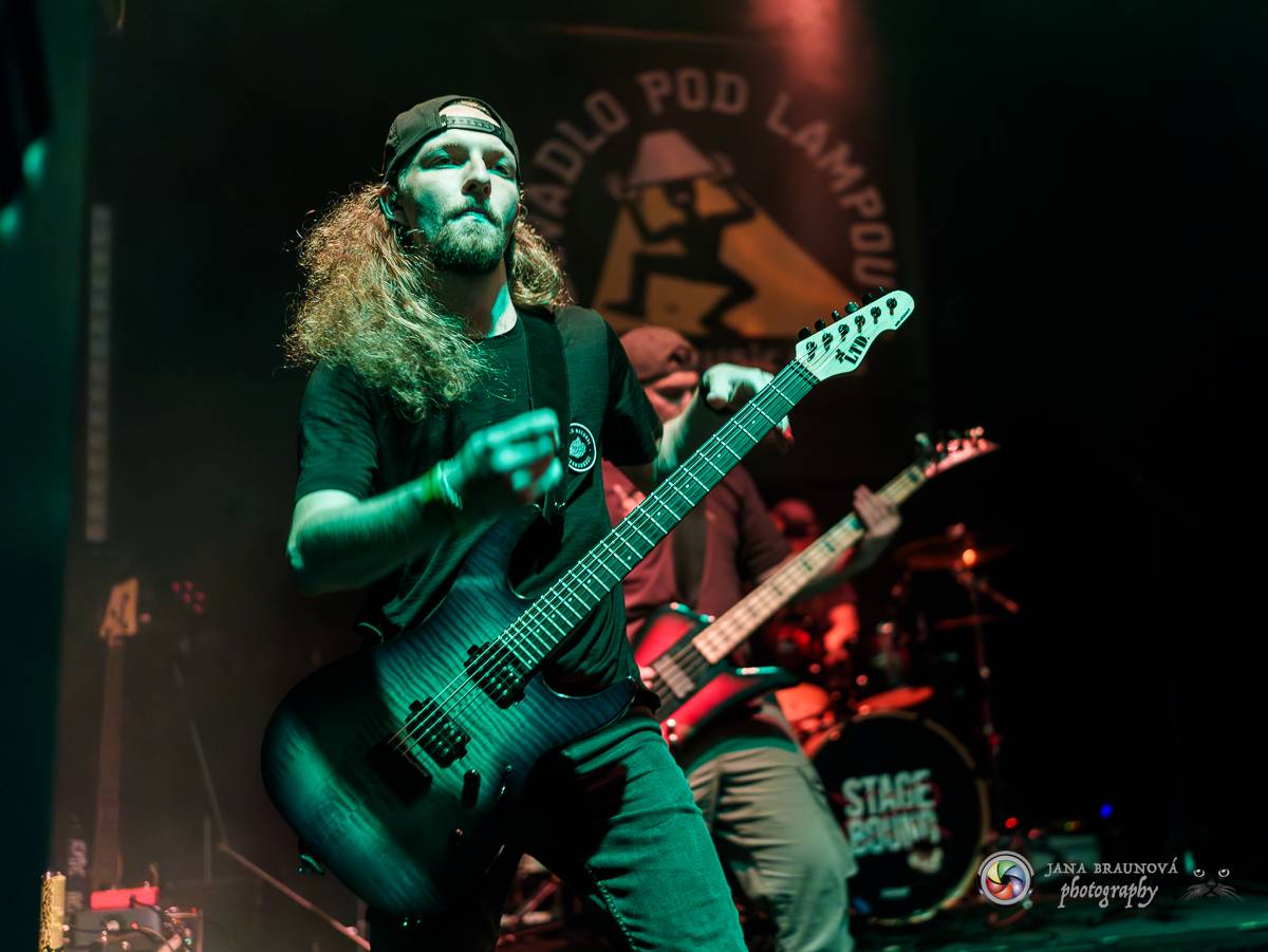 StageBound festival se přesunul do Plzně, v Divadle pod lampou vystoupil Pan Lynx a další