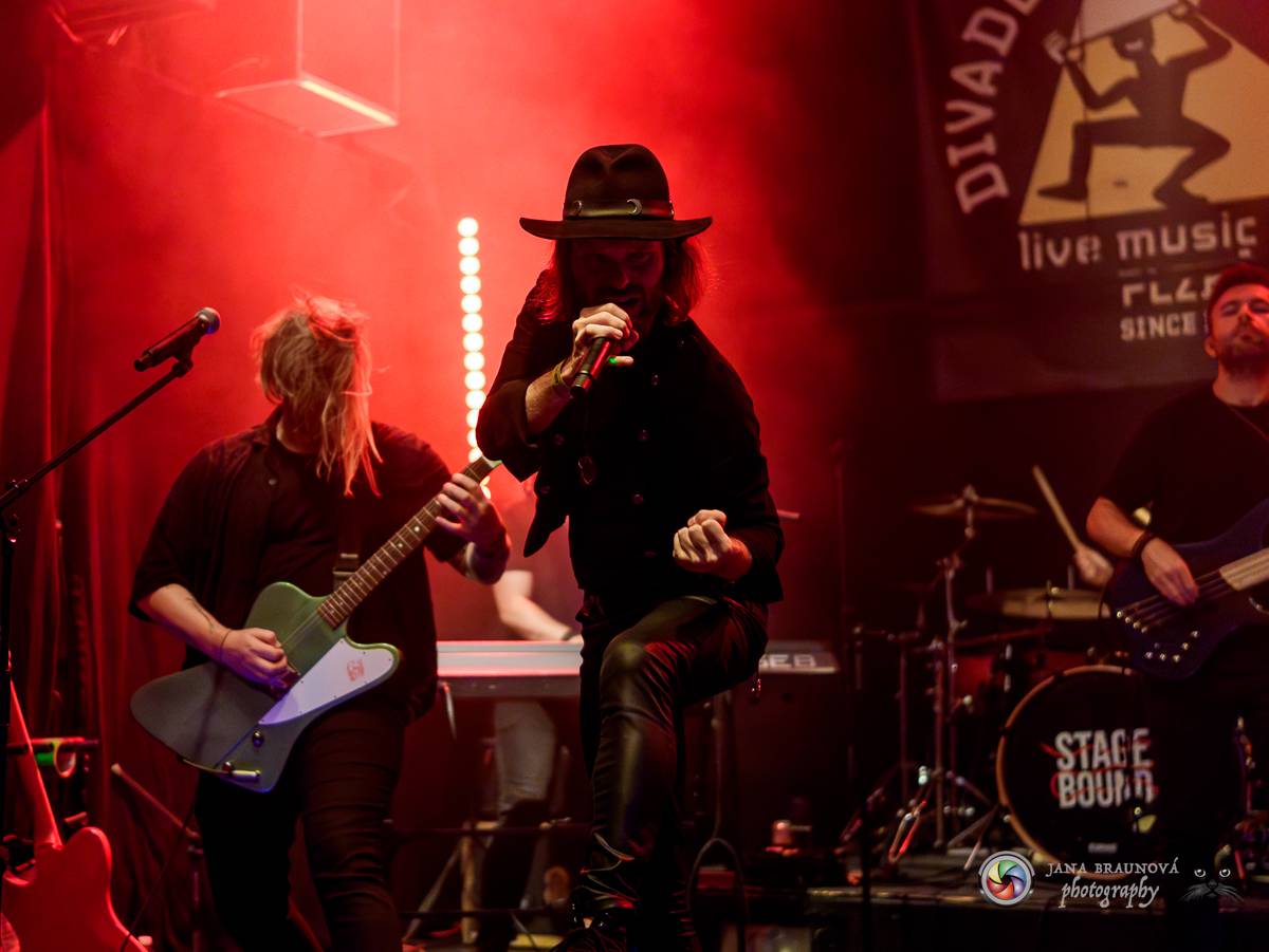 StageBound festival se přesunul do Plzně, v Divadle pod lampou vystoupil Pan Lynx a další