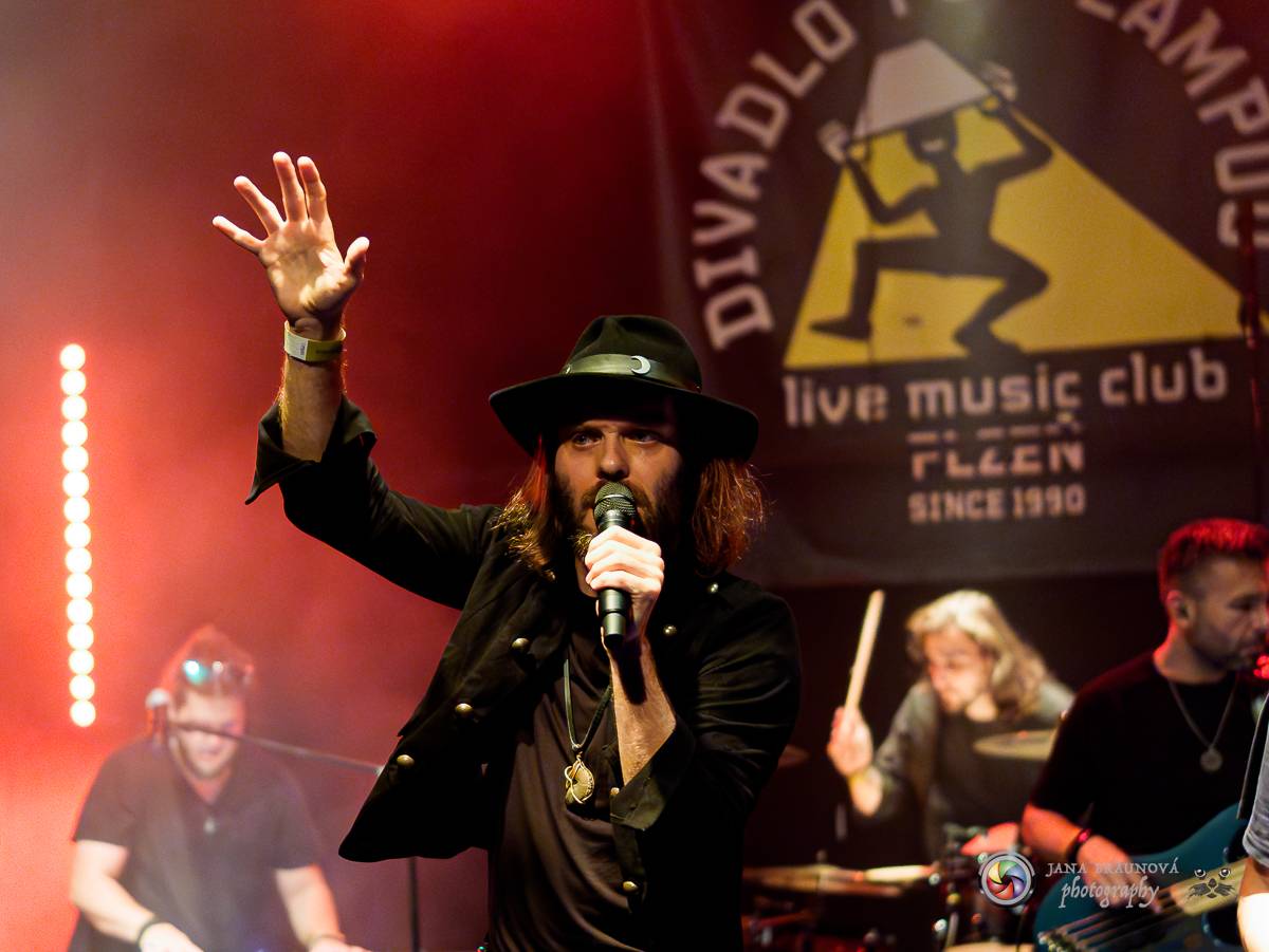 StageBound festival se přesunul do Plzně, v Divadle pod lampou vystoupil Pan Lynx a další