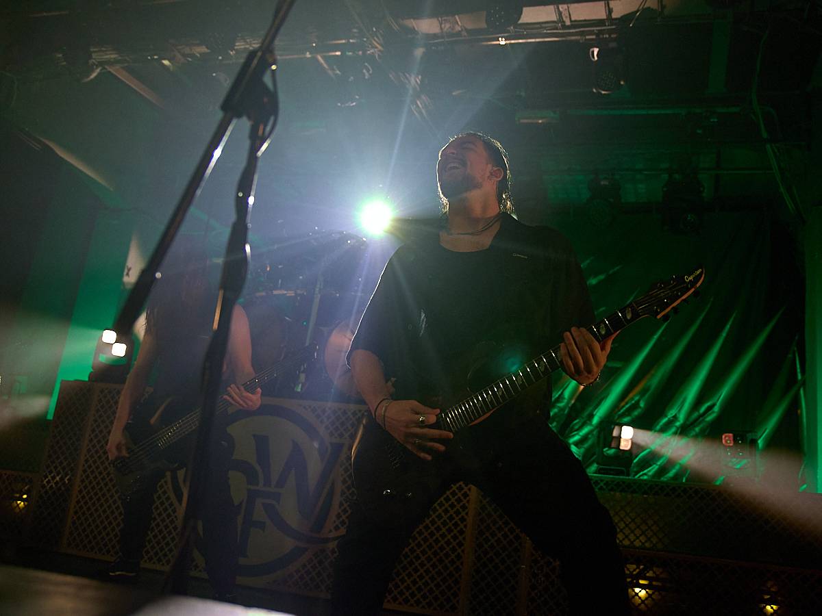 Metalcorový nářez v MeetFactory. Bleed From Within představili fanouškům nové album