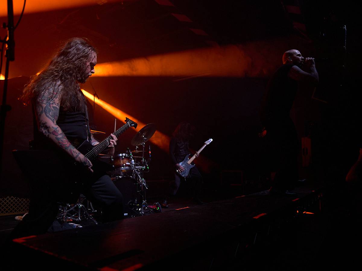 Metalcorový nářez v MeetFactory. Bleed From Within představili fanouškům nové album