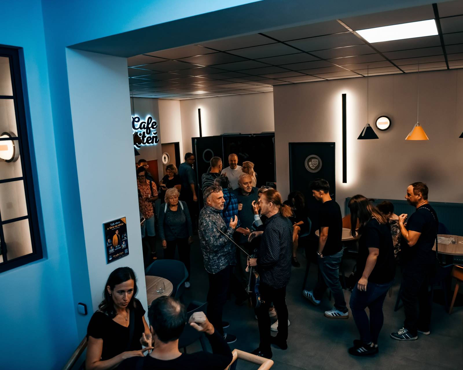 Pavel Šporcl, Eva Burešová, Štěpán Rak a Thom Artway bavili publikum v talkshow U Aleše na střeše