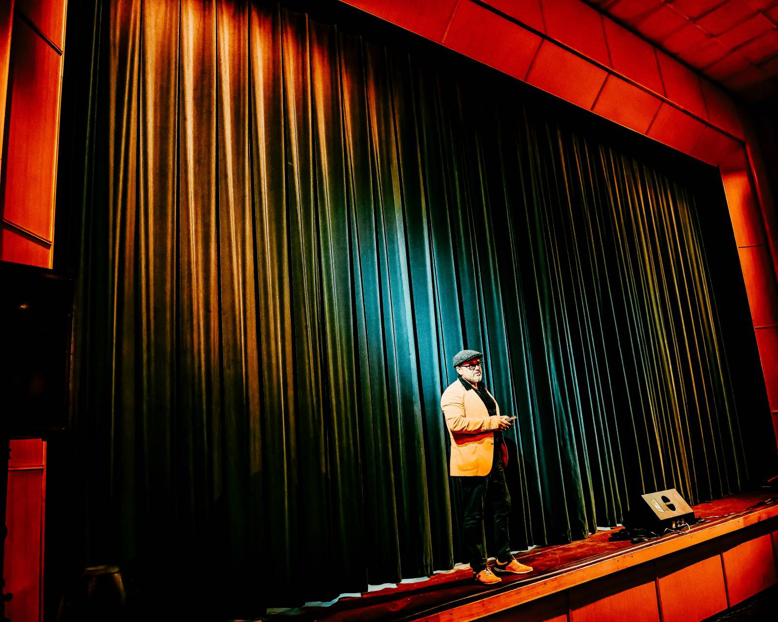 Pavel Šporcl, Eva Burešová, Štěpán Rak a Thom Artway bavili publikum v talkshow U Aleše na střeše